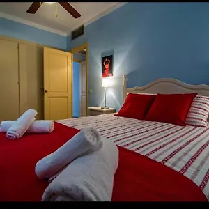 Apartment En Un En Plaza Alfaro, Sevilla